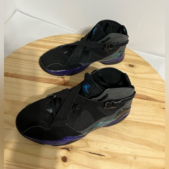 J O R D A N - Picture 8 of 15